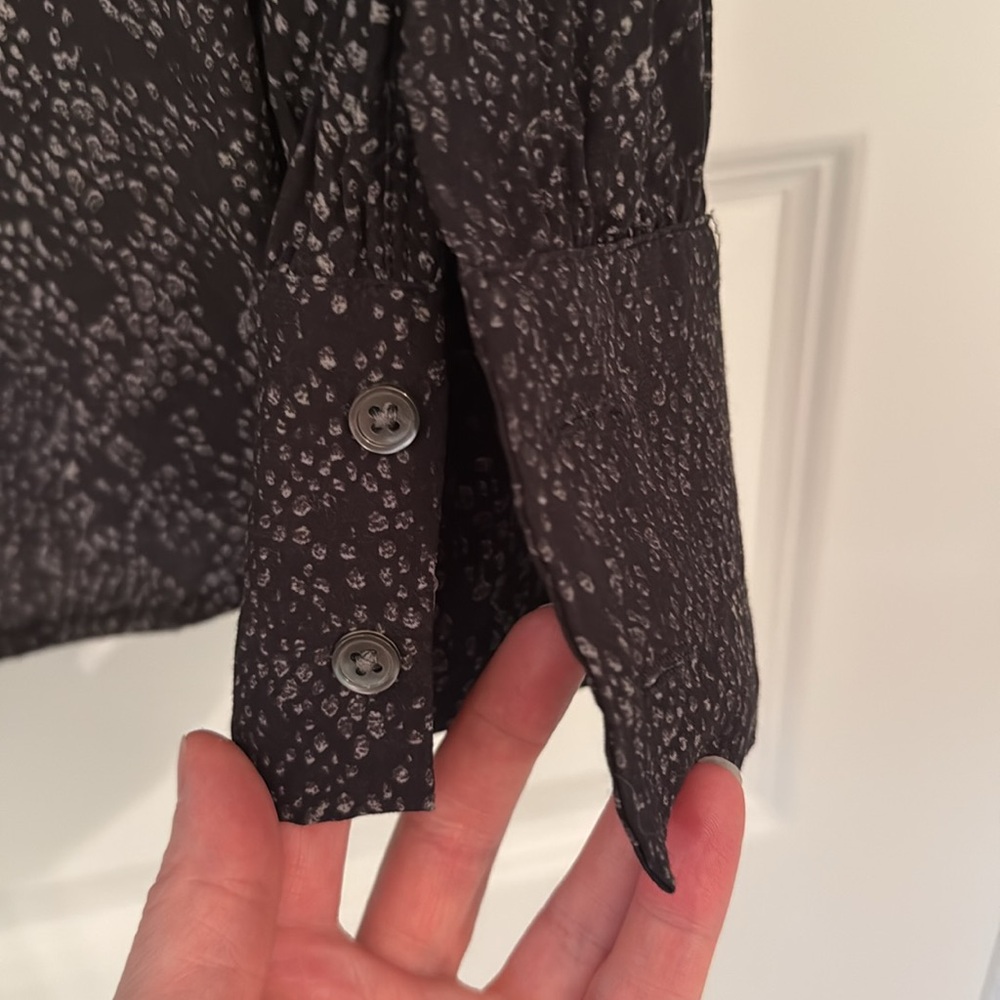 Rails Roslyn Slate Python Women’s Long Sleeve Blo… - image 7